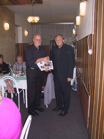 109-0921_img