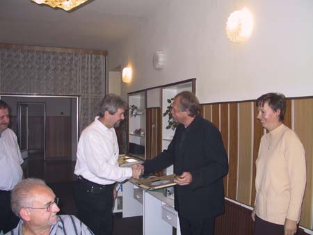 109-0937_IMG